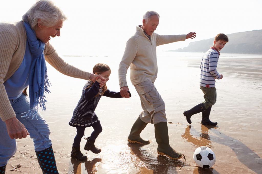 12 Simple Summer Activities For Seniors – MeetCaregivers